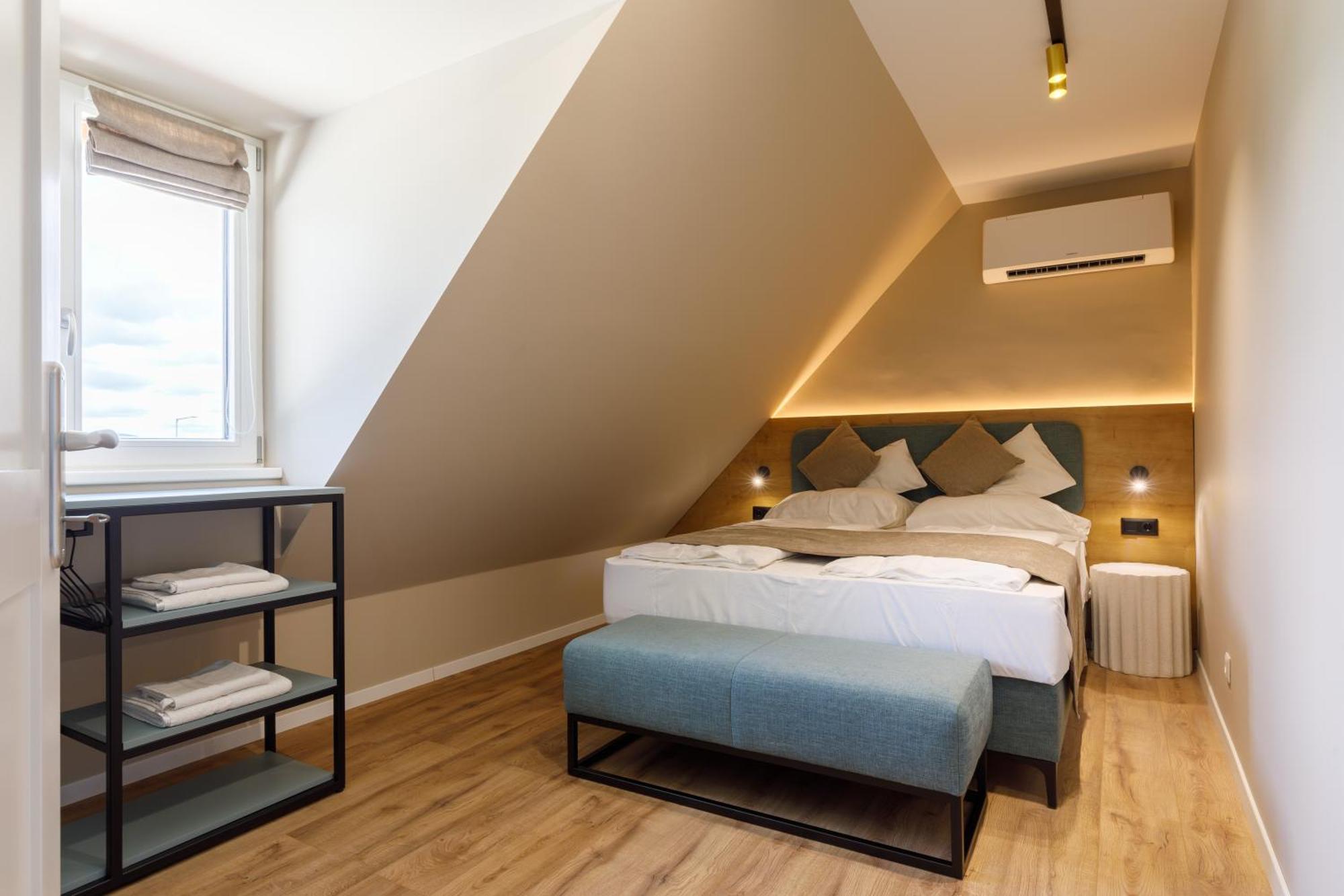 Lepke Apartmanház és Étterem Tihany Exterior foto